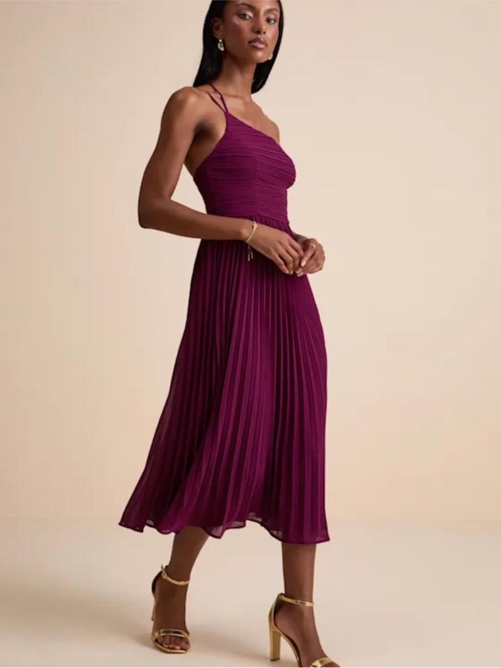 Lulus Wondrous Muse Plum Pleated One-Shoulder Midi Dress - Picture 4 of 4